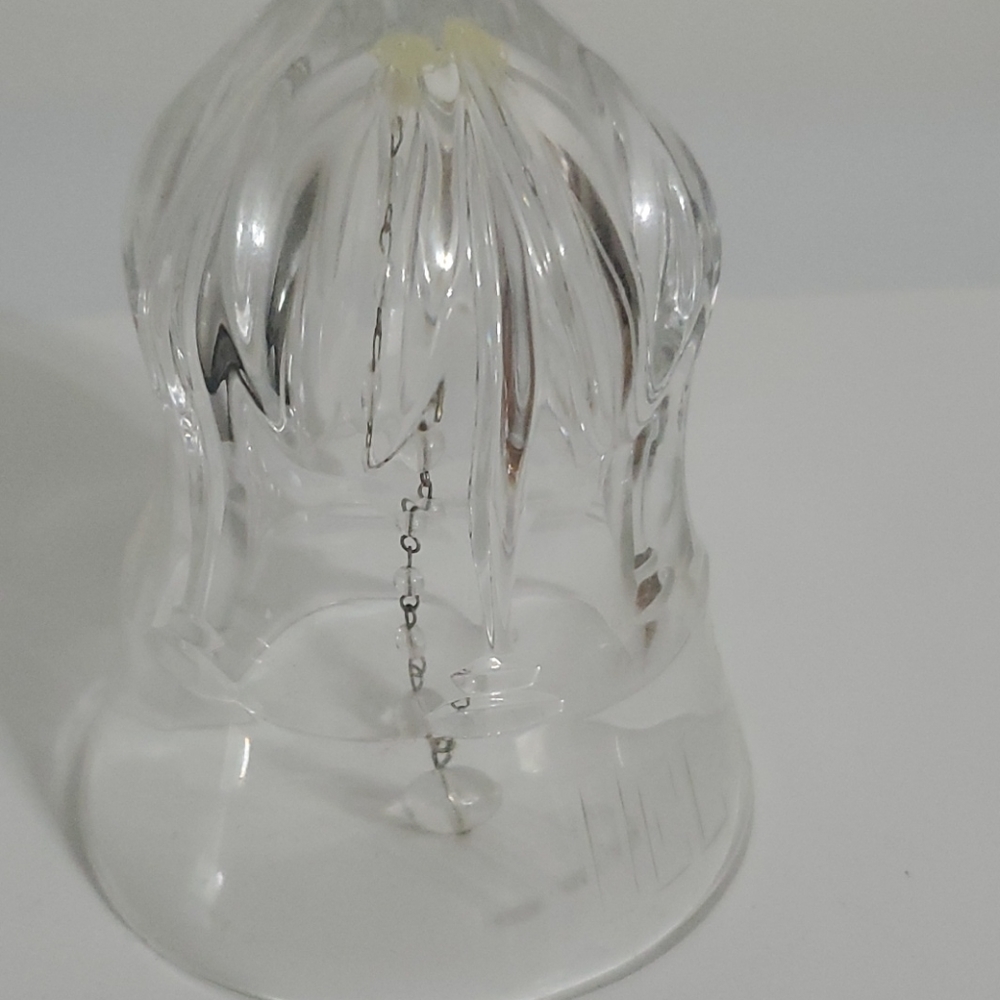 Crystal bell